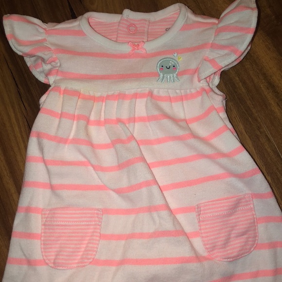 Carter’s dress - Picture 2 of 6